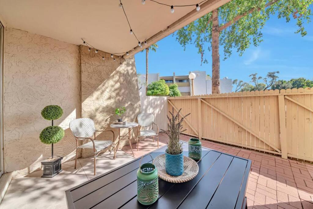 Walk To Old Town Scottsdale Apartment Exterior photo